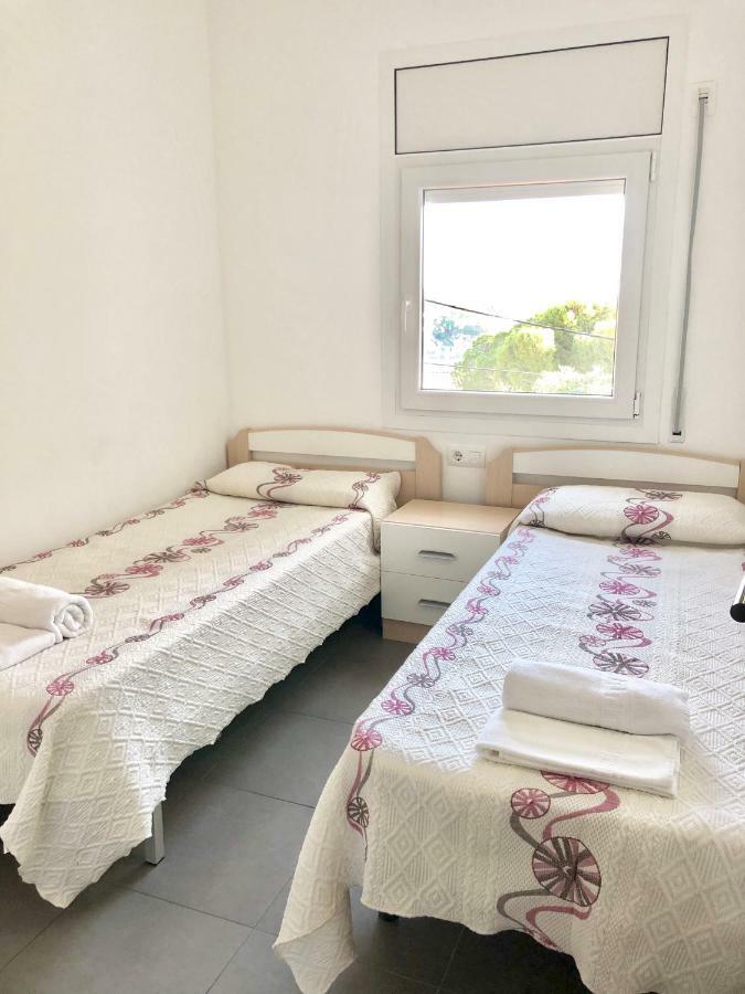 Chalet Doble Almadraba Villa Roses Eksteriør billede